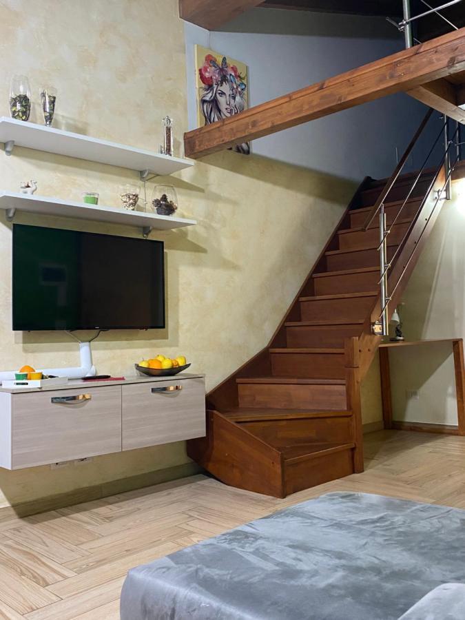 The “B” House Apartment คาตาเนีย ภายนอก รูปภาพ